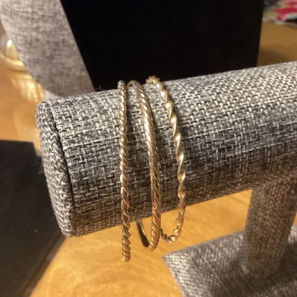 Goldtone Twisted Rope Bangle Bracelets set of 3 - Picture 2 of 5